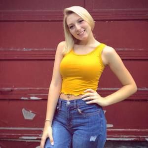 Meet your Posher, Emily